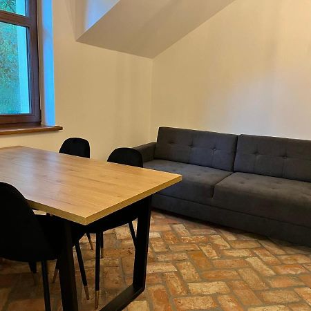 Dwór Gogolewo nad Wartą Ksiaz Wielkopolski Exterior foto