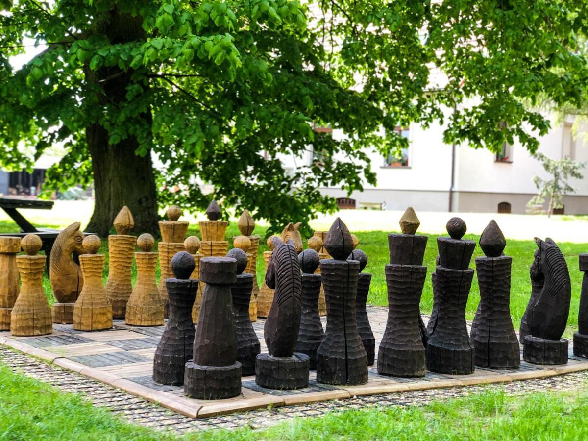Dwór Gogolewo nad Wartą Ksiaz Wielkopolski Exterior foto