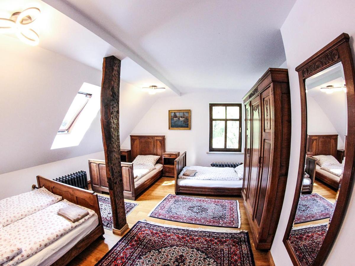 Dwór Gogolewo nad Wartą Ksiaz Wielkopolski Exterior foto