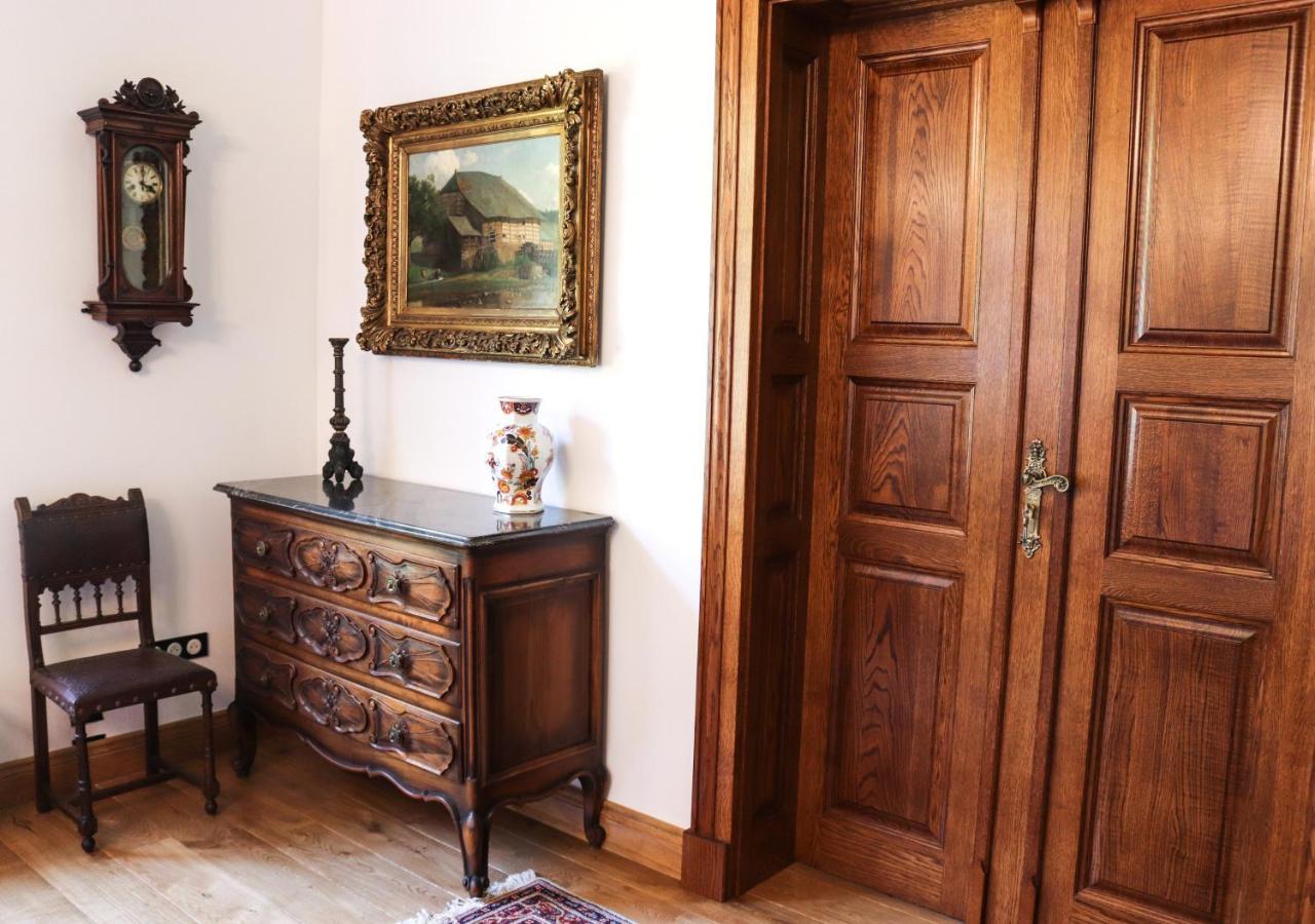 Dwór Gogolewo nad Wartą Ksiaz Wielkopolski Exterior foto