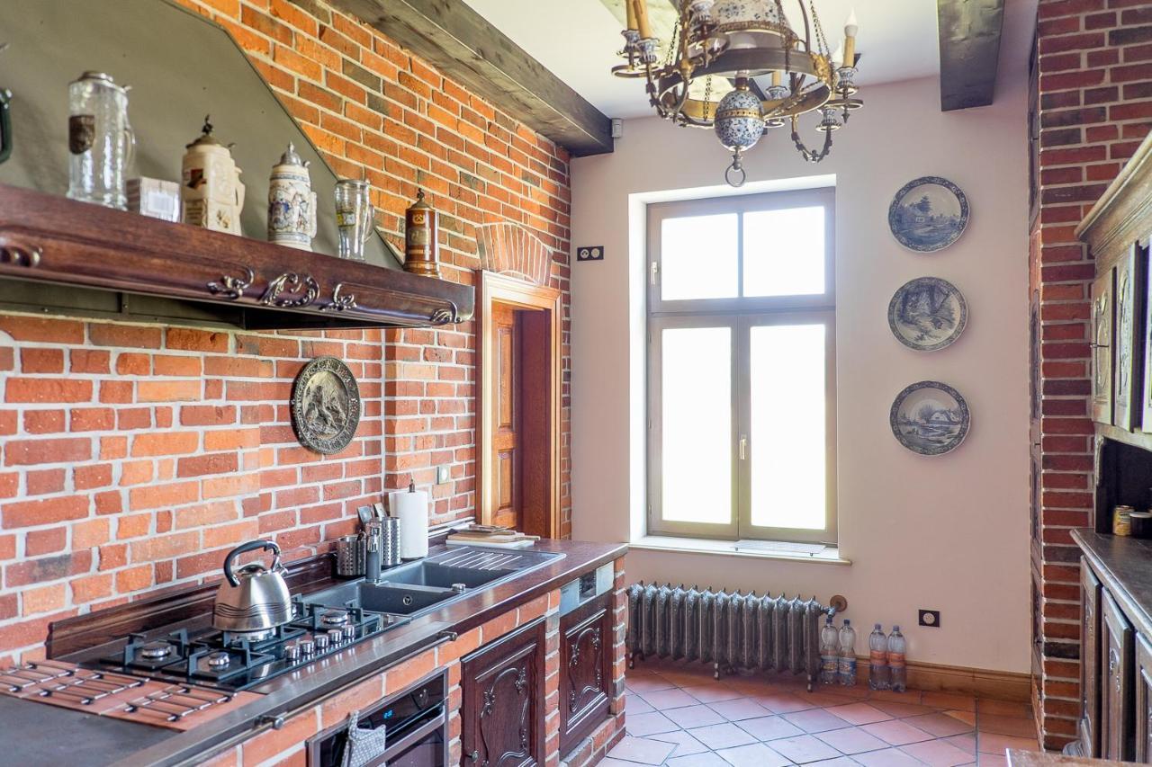 Dwór Gogolewo nad Wartą Ksiaz Wielkopolski Exterior foto