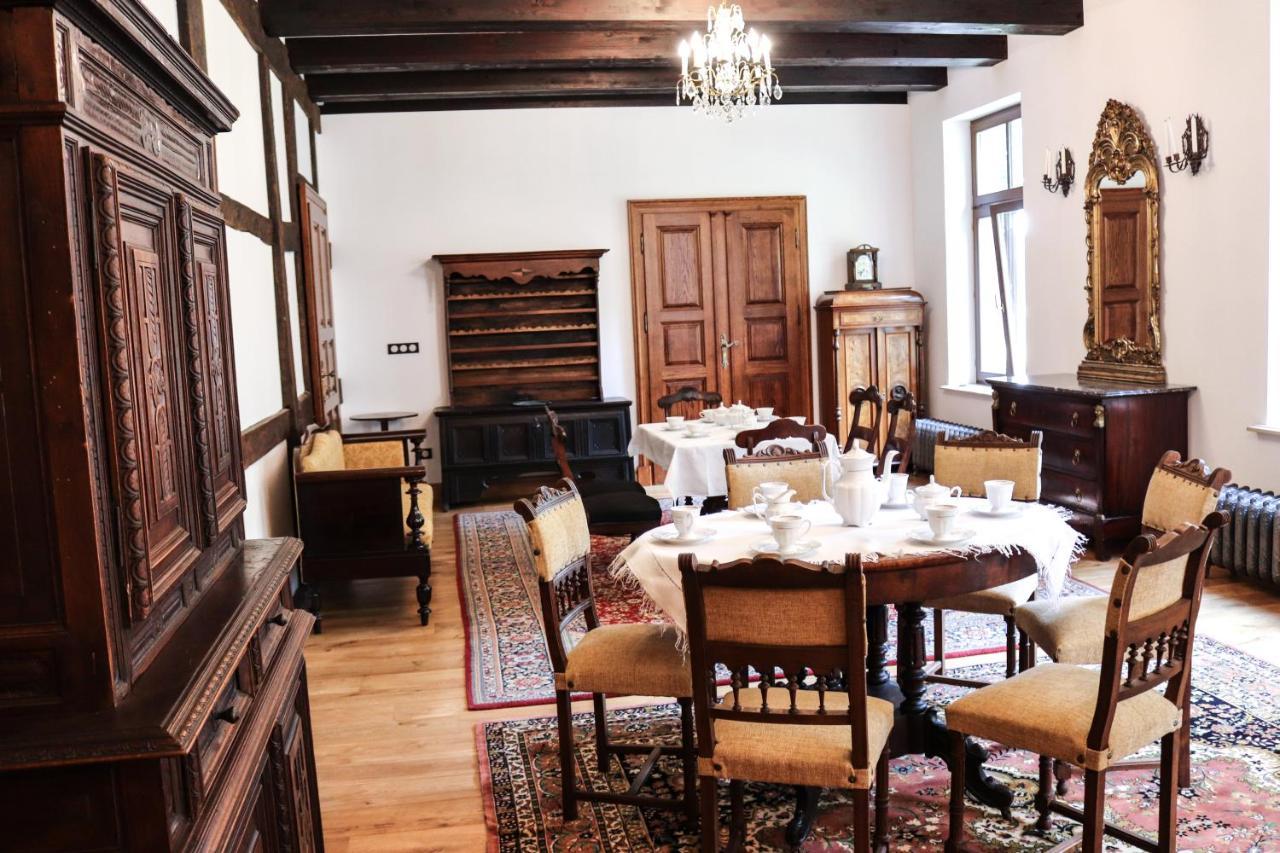 Dwór Gogolewo nad Wartą Ksiaz Wielkopolski Exterior foto