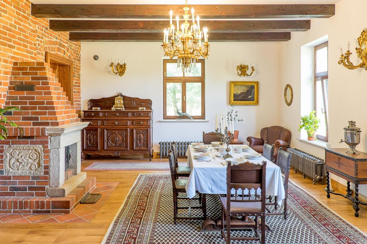 Dwór Gogolewo nad Wartą Ksiaz Wielkopolski Exterior foto